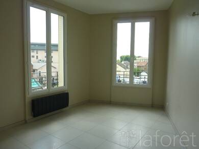 Appartement à louer 783 € 2 pièces 1 chambre 32 m² Étage 3/4 Aulnay sous Bois 93600