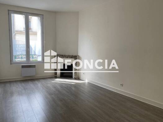 Appartement à louer 690 € 3 pièces 2 chambres 57,6 m² 1er étage Haute Ville-Basse Ville Chartres 28000