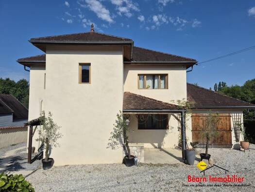 Villa à vendre - Première occupation 409 500 € 6 pièces 4 chambres 153,63 m² 658 m² de terrain Salies-de-Béarn 64270