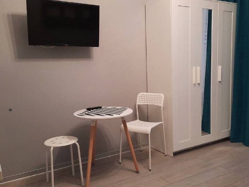 Maison à louer, 21m², PARIS 18E