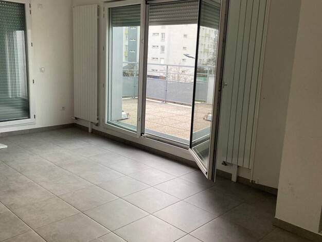 Duplex à louer - Première occupation 1 668 € 5 pièces 4 chambres 121 m² Étage 3/3 Mordacs-Coeuilly Champigny-sur-Marne 94500