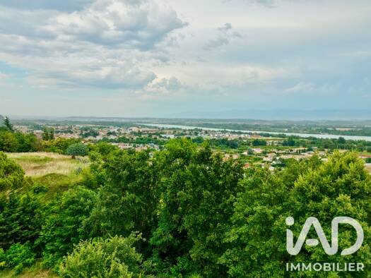 Terrain constructible viabilisé à vendre 189 000 € 1 480 m² de terrain Saint-Georges-les-Bains 07800