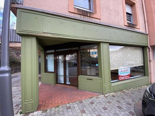 Local commercial à louer 750 € Centre Ville Mazamet 81200