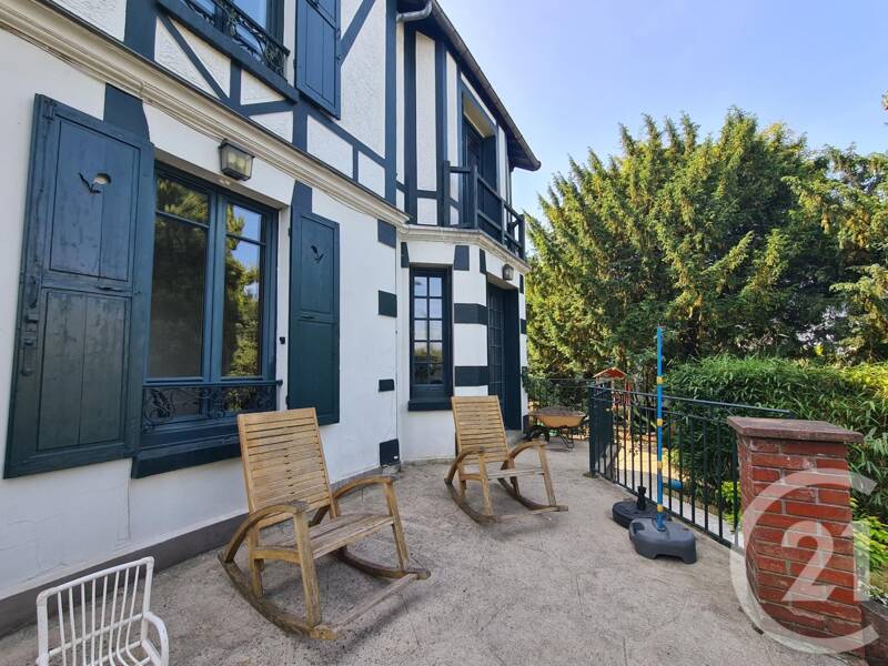 Maison à vendre, 132m², LA VARENNE SAINT HILAIRE