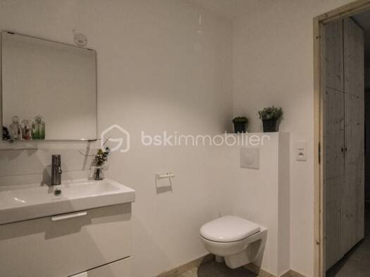Appartement à vendre 220 000 € 3 pièces 2 chambres 57 m² Étage 3/4 Centre Nord Rumilly 74150