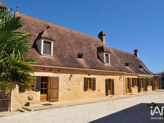 Maison en viager 292 400 € 6 pièces 5 chambres 343 m² 150 871 m² de terrain Sainte-Foy-de-Longas 24510