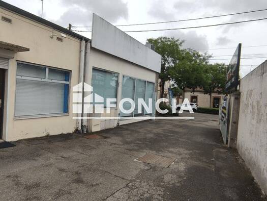 Local commercial à louer 1 300 € 150 m² de surface de vente Nord Ouest Luisant 28600