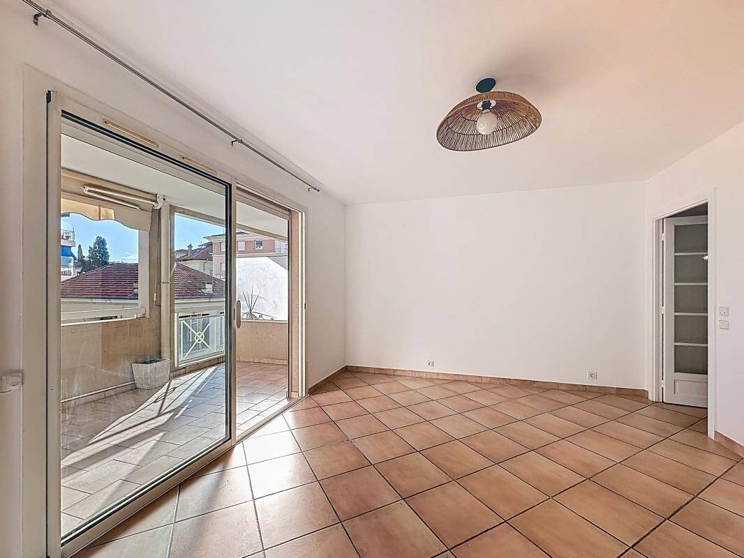 Maison à louer, 31m², CANNES