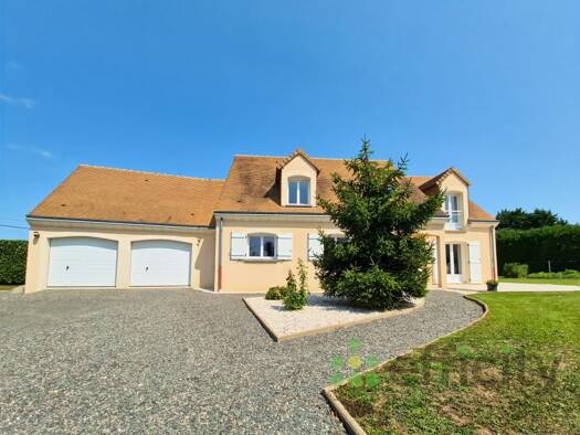 Maison à vendre 283 500 € 7 pièces 5 chambres 160 m² 2 635 m² de terrain Laigné-Saint-Gervais 72220