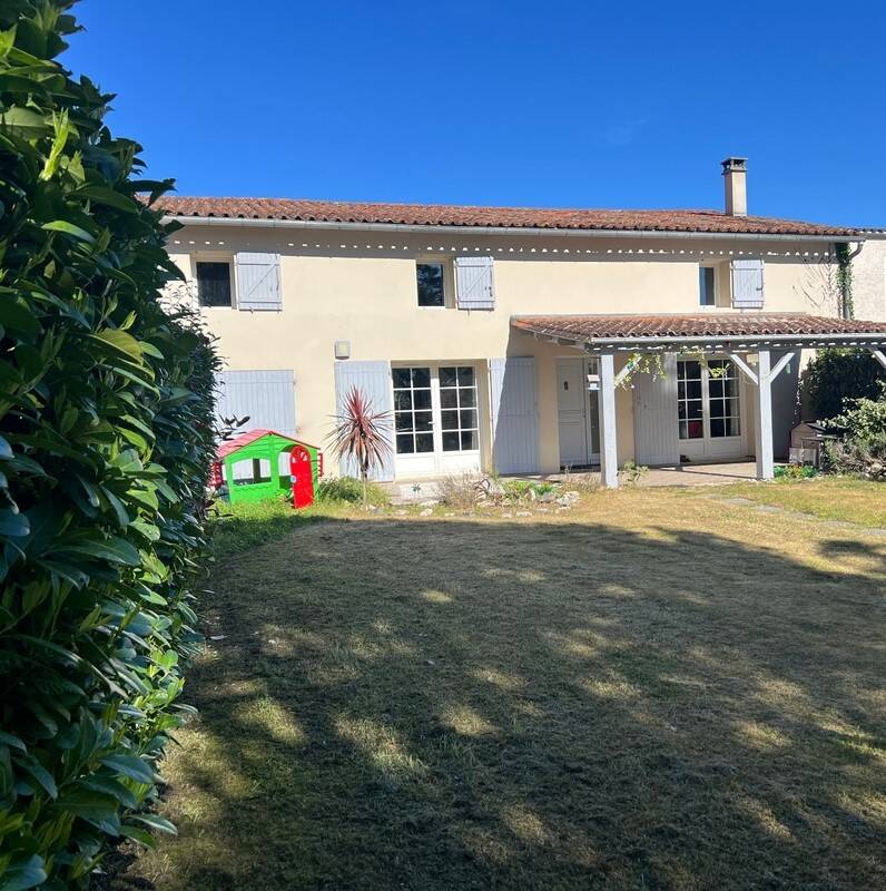 Maison à vendre, 200m², MESCHERS SUR GIRONDE
