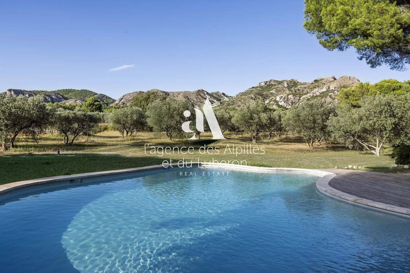 Maison à vendre, 570m², MAUSSANE LES ALPILLES