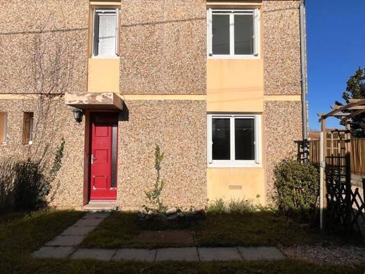 Maison à louer 855 € 4 pièces 3 chambres 76 m² Blaye 33390