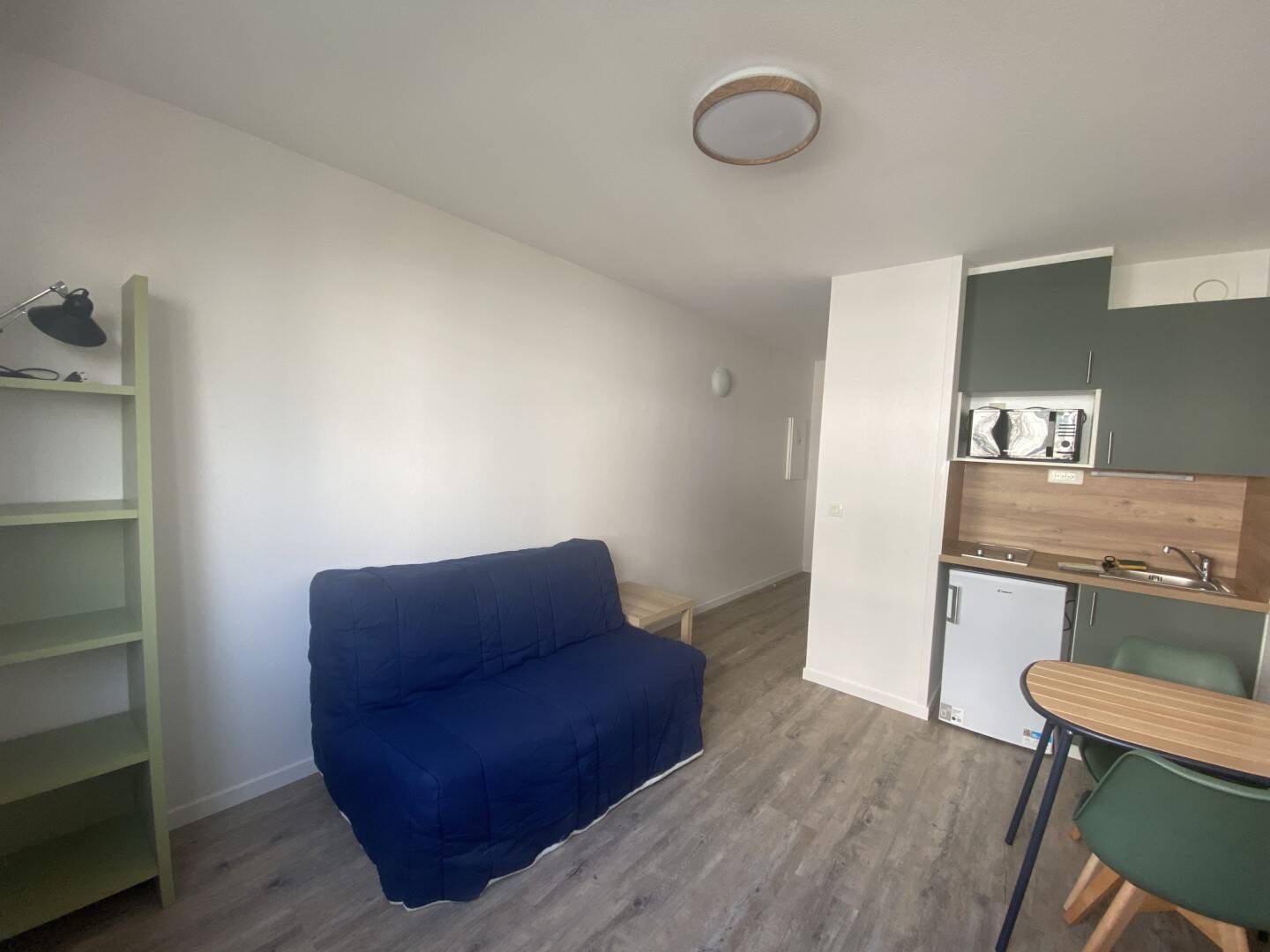Maison à louer, 18m², COURBEVOIE
