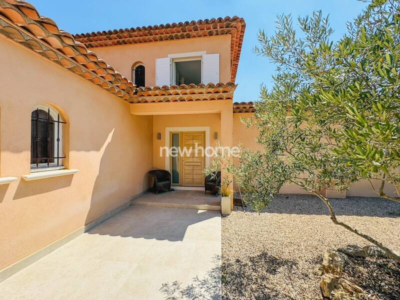 Maison à vendre, 225m², CALLIAN