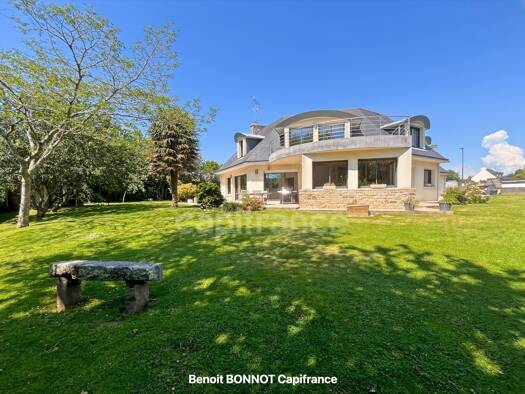 Maison à vendre 549 900 € 8 pièces 6 chambres 229 m² 1 273 m² de terrain Pleuven 29170
