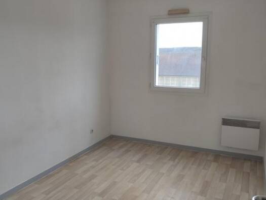 Appartement à louer 440 € 2 pièces 1 chambre 50 m² Sérifontaine 60590