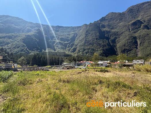 Terrain constructible à vendre 77 000 € 604 m² de terrain Cilaos 97413
