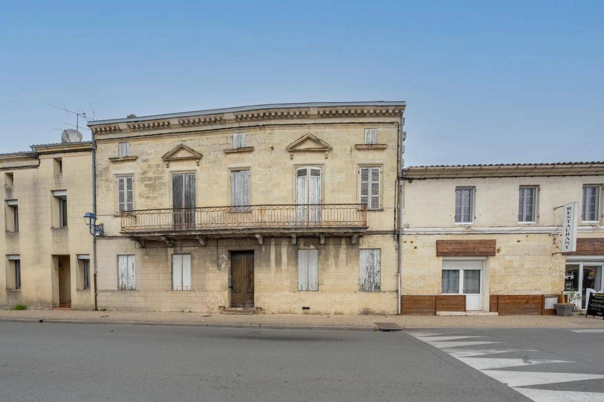 Maison à vendre, 200m², SAINT MEDARD DE GUIZIERES