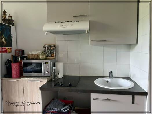 Appartement à vendre 75 000 € 1 pièce 24 m² Étage 2/3 Beutre Mérignac 33700