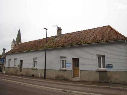 Maison de plain-pied à vendre 137 020 € 4 pièces 2 chambres 90 m² 1 767 m² de terrain Oneux 80135