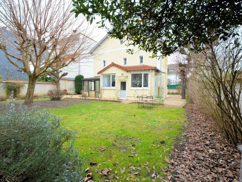 Maison à vendre, 150m², SAINT MAUR DES FOSSES