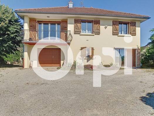Maison à vendre 185 000 € 4 pièces 3 chambres 131 m² 1 210 m² de terrain Sassenay 71530