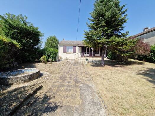Maison de plain-pied à vendre 120 000 € 4 pièces 2 chambres 72 m² 1 650 m² de terrain Mauroux 46700