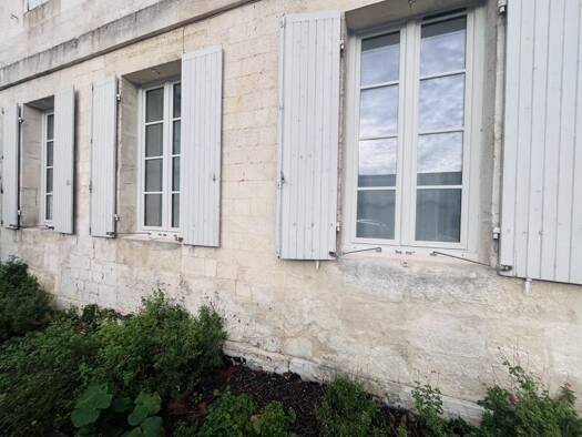 Appartement à vendre 98 280 € 1 pièce 22 m² RDC/1 Champlain Rochefort 17300