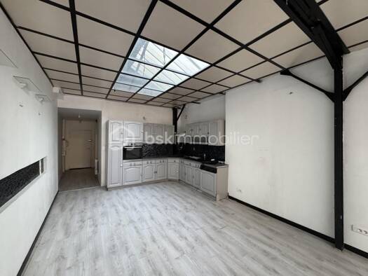 Triplex à vendre 111 000 € 3 pièces 1 chambre 76,35 m² RDC/3 Cathédrale Troyes 10000