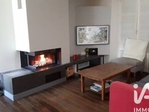 Maison de ville à vendre 279 000 € 5 pièces 4 chambres 135 m² 186 m² de terrain Rive du Loing Nemours 77140