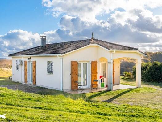 Maison de plain-pied à vendre 244 950 € 4 pièces 3 chambres 103 m² 12 440 m² de terrain Villebramar 47380