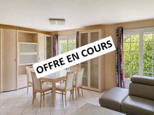Maison de plain-pied à vendre 355 000 € 4 pièces 3 chambres 85,79 m² 686 m² de terrain Centre Meyzieu 69330