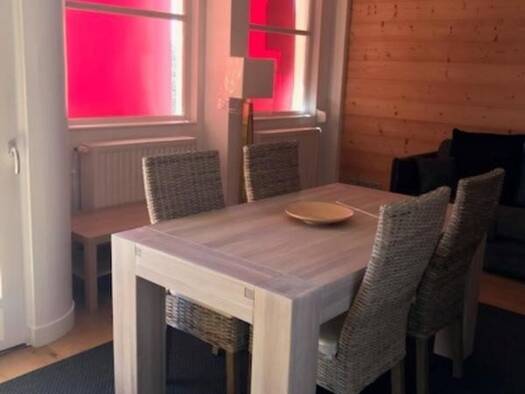 Appartement à louer 935 € 2 pièces 1 chambre 47 m² 1er étage Ouest et Nord Passy 74190