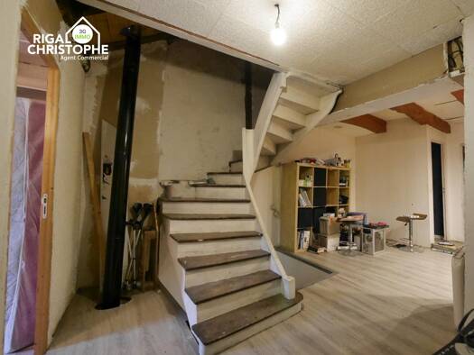 Maison à vendre 59 500 € 6 pièces 4 chambres 115 m² 1 777 m² de terrain Albine 81240
