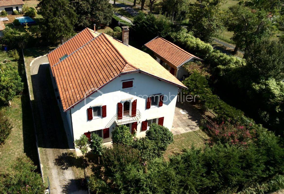 Maison à vendre, 291m², RIVIERE SAAS ET GOURBY