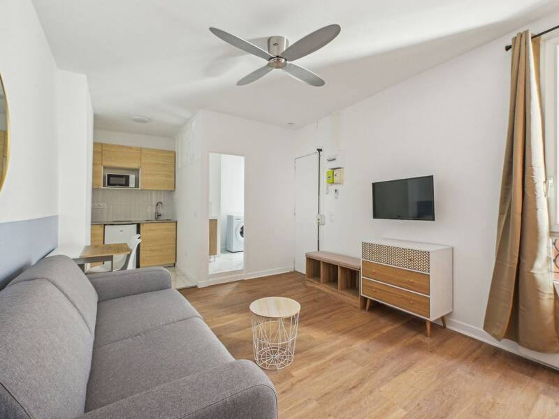 Maison à louer, 20m², PARIS 18E