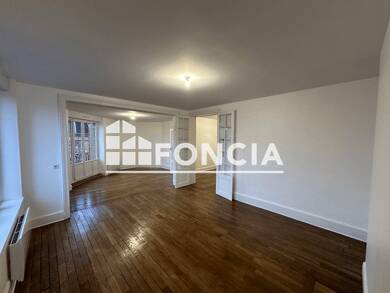 Appartement à louer 710 € 5 pièces 3 chambres 103,5 m² 3ème étage Moulinet Nord Charleville-Mézières 08000