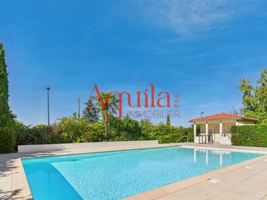 Appartement à vendre 219 000 € 3 pièces 2 chambres 51,7 m² RDC/3 Centre Meyzieu 69330