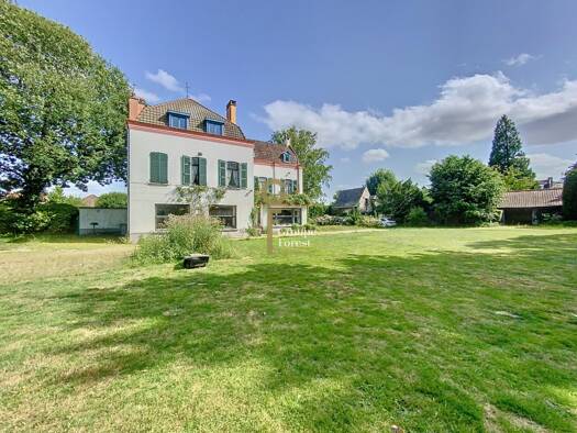 Maison à vendre 1 149 000 € 15 pièces 7 chambres 325 m² 2 596 m² de terrain Mouvaux 59420
