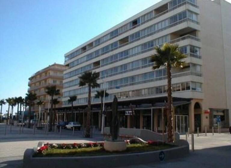 Duplex à louer 425 € 1 pièce 27 m²<br/>superficie 2/5<br/>étage Plage Centre Canet en Roussillon 66140