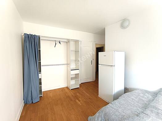 Appartement à louer - logement étudiant 450 € 1 pièce 11 m² Étage 1/5 Marcouville Pontoise 95300
