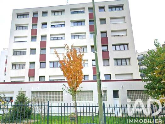 Appartement à vendre 225 000 € 2 pièces 1 chambre 33 m² Étage 6/6 Plaisance-Les Maréchaux Nogent-sur-Marne 94130