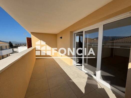 Appartement à louer 749 € 2 pièces 1 chambre 49,57 m² 2ème étage Extension Années 80-90 Brignoles 83170
