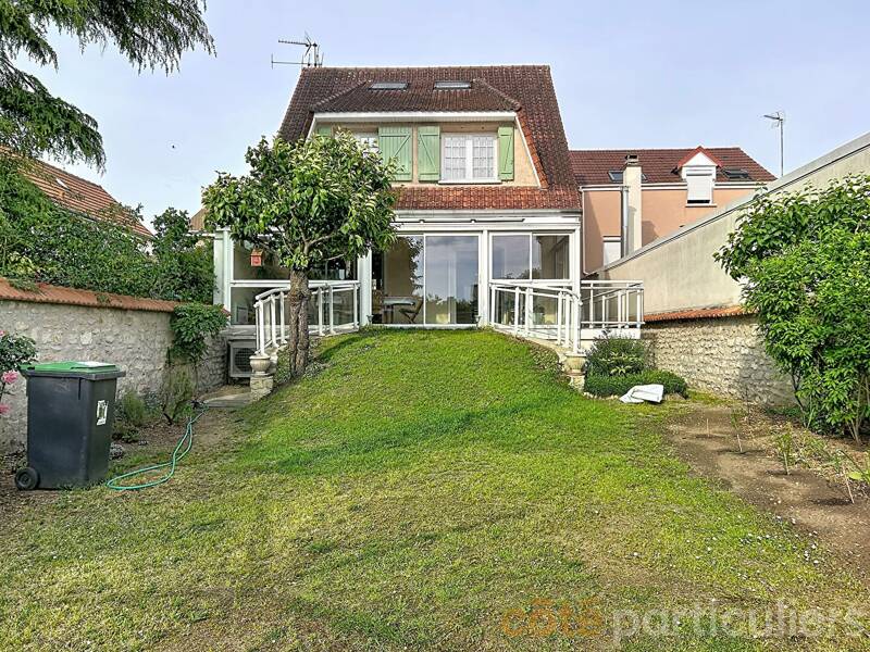 Maison à vendre, 160m², SAINT MAUR DES FOSSES