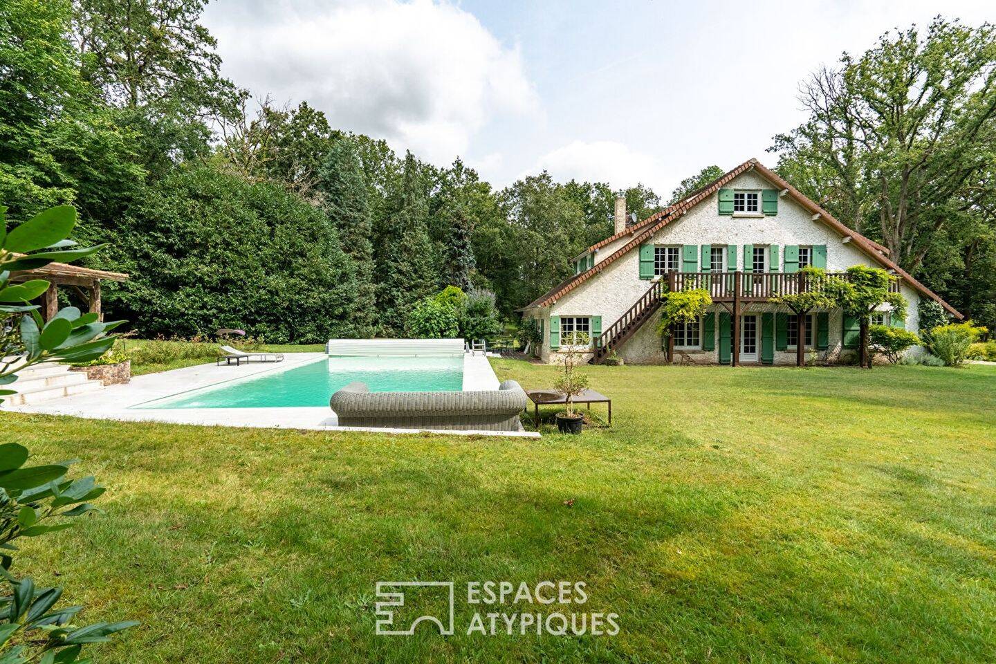 Maison à vendre, 410m², POIGNY LA FORET