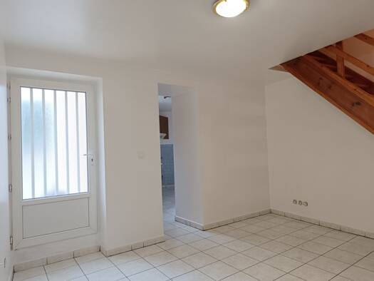 Maison à louer 460 € 2 pièces 1 chambre 40,7 m² Saint-Nazaire-d'Aude 11120