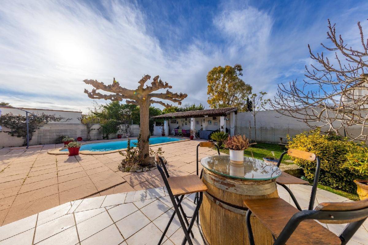 Maison à vendre, 113m², GALLARGUES LE MONTUEUX