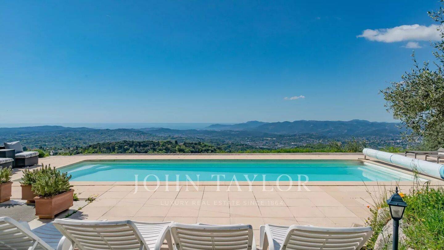 Maison à vendre, 247m², CHATEAUNEUF DE GRASSE