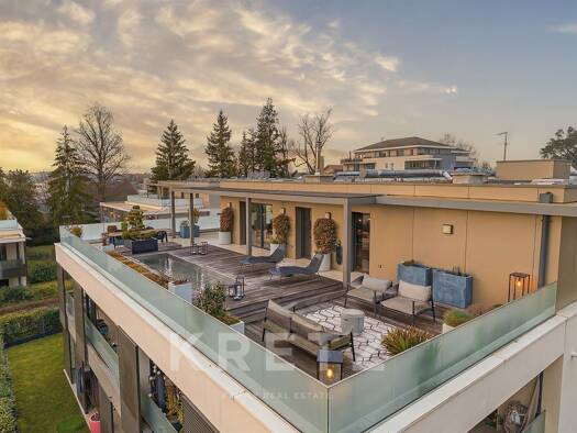 Appartement à vendre 1 690 000 € 9 pièces 5 chambres 300 m² Étage 2/2 Nord Vétraz-Monthoux 74100