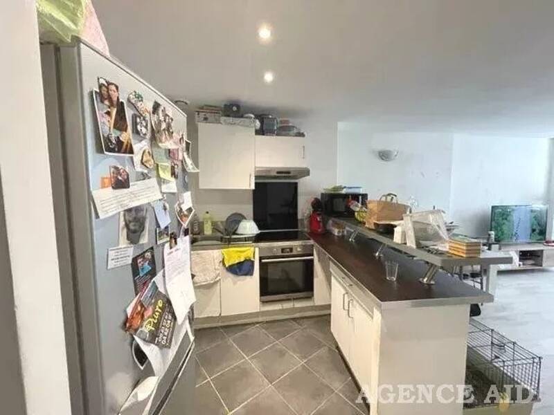 Maison à louer, 42m², CUGES LES PINS